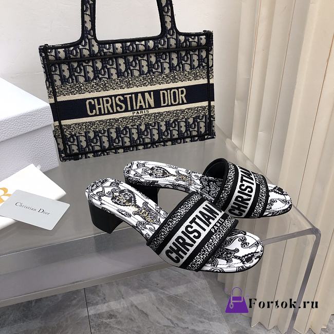Fortok Dior Dway Heeled Slides White and Black Embroidered Cotton - 1