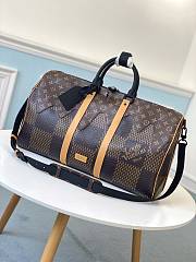 Fortok Louis Vuitton Keepall Bandoulière 50 Damier Ebene Canvas Bag - 1