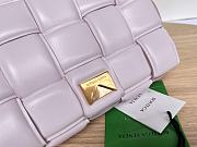 Fortok Bottega Veneta Chain Cassette Padded Intreccio Shoulder Bag Pink - 6