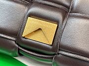 Fortok Bottega Veneta Chain Cassette Padded Intreccio Shoulder Bag Brown - 4