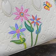 Fortok Louis Vuitton x YK OnTheGo Flower Bag White M21732 25x19x11.5cm - 3