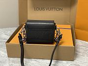 Fortok Louis Vuitton Twist Lock XL Bag Black M22029 16.5x19x8.5cm - 3