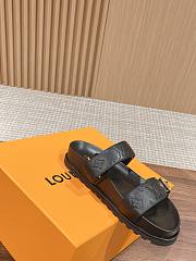 Fortok Louis Vuitton Embossed Sandals Black - 5