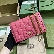 Fortok Gucci GG Matelassé Chain Wallet Pink 20x12.5x4cm - 1