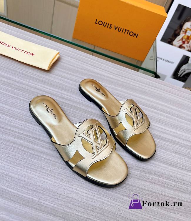Fortok Louis Vuitton Isola Flat Mule Gold - 1