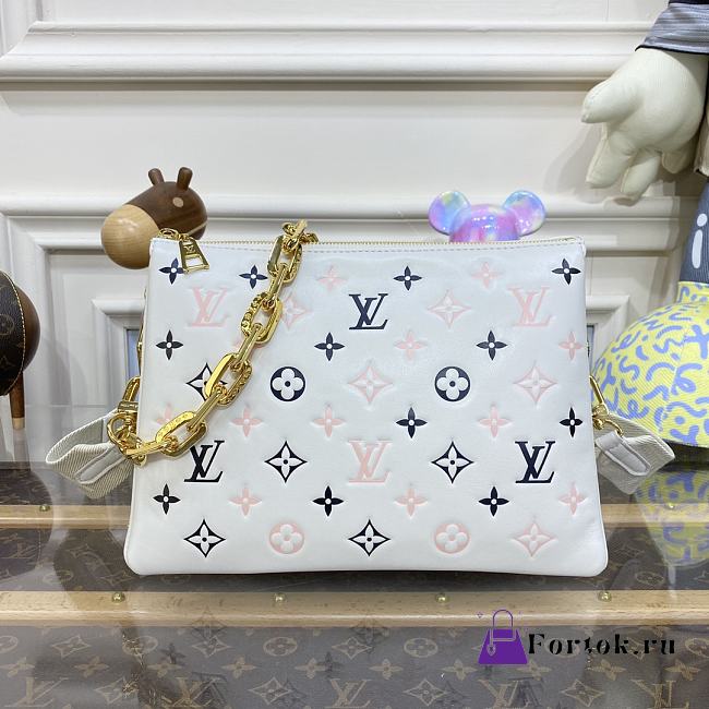 Fortok Louis Vuitton Bythepool Coussin BB Bag Tricolor M22954 26x20x12cm - 1