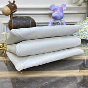 Fortok Louis Vuitton Bythepool Coussin BB Bag Tricolor M22954 26x20x12cm - 6