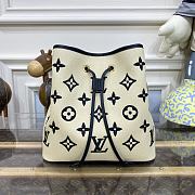 Fortok Louis Vuitton ByThePool Néonoé BB Bag Beige Noir M23080 26x26x17.5cm - 1