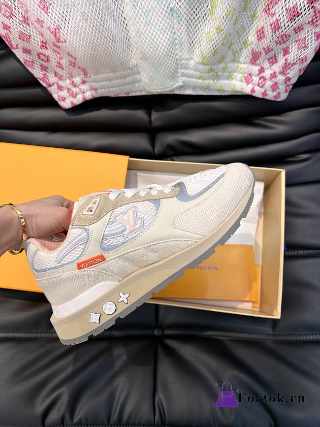 Fortok Louis Vuitton Run Away Sneaker Beige  - 1