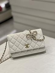 Fortok Chanel 23S Woc Bow Chain Shoulder Bag White 19x3x12cm - 1