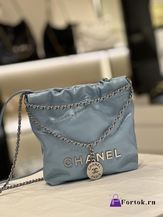 Fortok Chanel 22 Handbag Blue Silver Hardware 20x19x6cm - 1