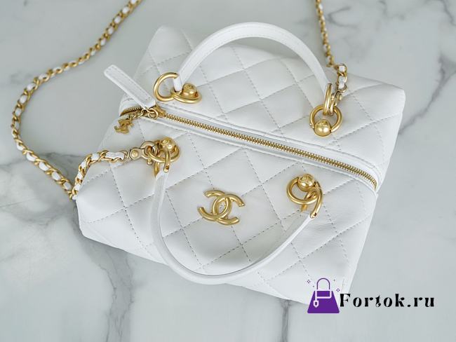 Fortok Chanel White Bag With Top Handle 19x20x6cm - 1