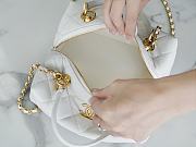 Fortok Chanel White Bag With Top Handle 19x20x6cm - 2