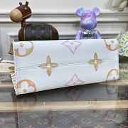 Fortok Louis Vuitton Bythepool Onthego PM Bag Beige M22976 25x19x11.5cm - 5