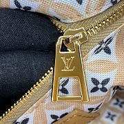 Fortok Louis Vuitton Bythepool Onthego PM Bag Beige M22976 25x19x11.5cm - 2