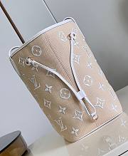 Fortok Louis Vuitton By The Pool Neverfull MM Bag Beige M22839 31x28x14cm - 5