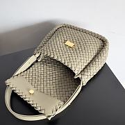 Fortok Bottega Veneta Cobble Shoulder Bag Travertine 26x13x22.5cm - 2