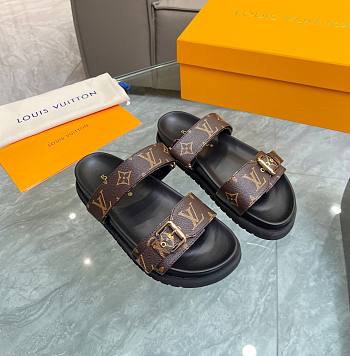 Fortok Louis Vuitton Bom Dia Flat Comfort Mules Brown