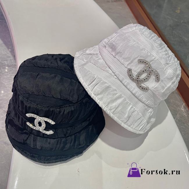 Fortok Chanel 2023 Bucket Bag Black/White - 1