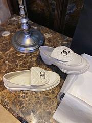Fortok Chanel Lambskin Quilted CC Turnlock Loafers White - 5