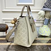 Fortok Louis Vuitton Mahina Haumea Galet Bag Beige 31x14x28cm - 5