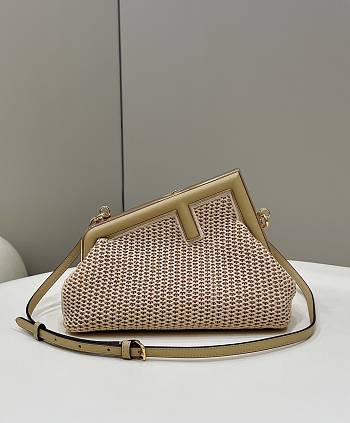 Fortok Fendi First Small Beige Raffia Macrame Bag 26x9.5x18cm