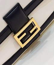 Fortok Fendi Nappa Bicolor Baguette Chain Bag 27×6×13cm - 4