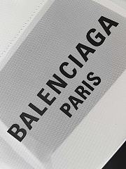 Fortok Balenciaga Duty Free Bag White 22.9x18.8x10.9cm - 2