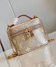 Fortok Louis Vuitton Micro Vanity Bag Beige M22920 11x10x8cm - 1
