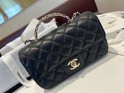 Fortok Chanel 23A CF Handle Bag Black 13x20x7cm - 1