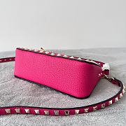 Fortok Valentino Garavani Rockstud Grained Calfskin Crossbody Bag Pink  - 2