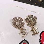 Fortok Chanel23s Camellia Pearl Stud Earrings - 3