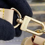Fortok Louis Vuitton Loop Monoglam Canvas Bag Beige M22928 23x13x6cm - 5