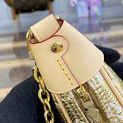 Fortok Louis Vuitton Loop Monoglam Canvas Bag Beige M22928 23x13x6cm - 2