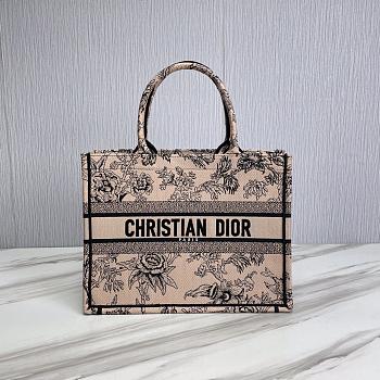 Fortok Dior Medium Book Tote Powder Pink and Black Dior Jardin Botanique Embroidery