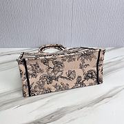 Fortok Dior Medium Book Tote Powder Pink and Black Dior Jardin Botanique Embroidery - 6