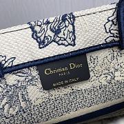 Fortok Dior Medium Book Tote Blue and White Dior Jardin Botanique Embroidery - 2