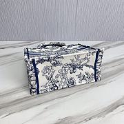 Fortok Dior Medium Book Tote Blue and White Dior Jardin Botanique Embroidery - 5
