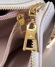 Fortok Louis Vuitton Coussin BB Bag Quartz & Multicolor M22993 21x16x7cm - 3