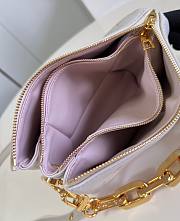 Fortok Louis Vuitton Coussin BB Bag Quartz & Multicolor M22993 21x16x7cm - 2