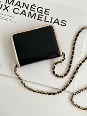 Fortok Chanel Shiny Crumpled Calfskin, Metallic Bag Black  - 3