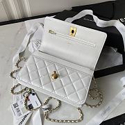 Fortok Chanel Woc Mini Flap Bag Lambskin White 19cm - 5