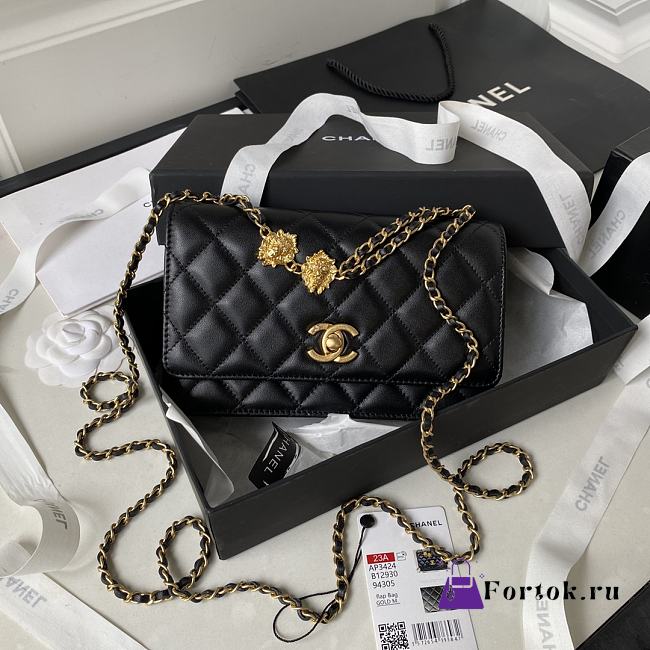 Fortok Chanel Woc Mini Flap Bag Lambskin Black 19cm - 1