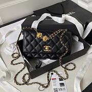 Fortok Chanel Woc Mini Flap Bag Lambskin Black 19cm - 1