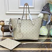 Fortok Louis Vuitton Blossom MM Bag Galet Beige M21851 30×27.5×16cm - 1