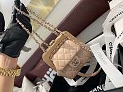 Fortok Chanel Lambskin Wood Gold Tone Metal Light Beige Bag 12x12x7cm - 2