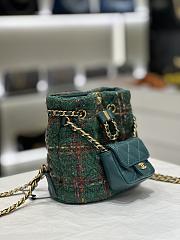 Fortok Chanel Backpack Wool Tweed, Lambskin & Gold-Tone Metal Green & Multicolor - 3