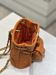 Fortok Chanel Backpack Calfskin and Gold Plated Metal Orange - 6