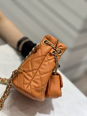 Fortok Chanel Backpack Calfskin and Gold Plated Metal Orange - 4