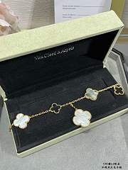 Fortok Van Cleef & Arpels Magic Alhambra Bracelet In Yellow Gold - 6